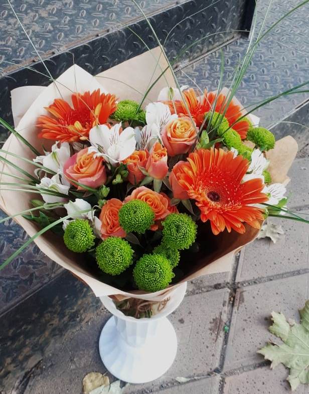 Букет цветов из: Герберы, Хризантемы, Альстромерии и Розы в Сынково
