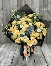 Букет цветов из:  Розы и Лизиантусы в Сынково