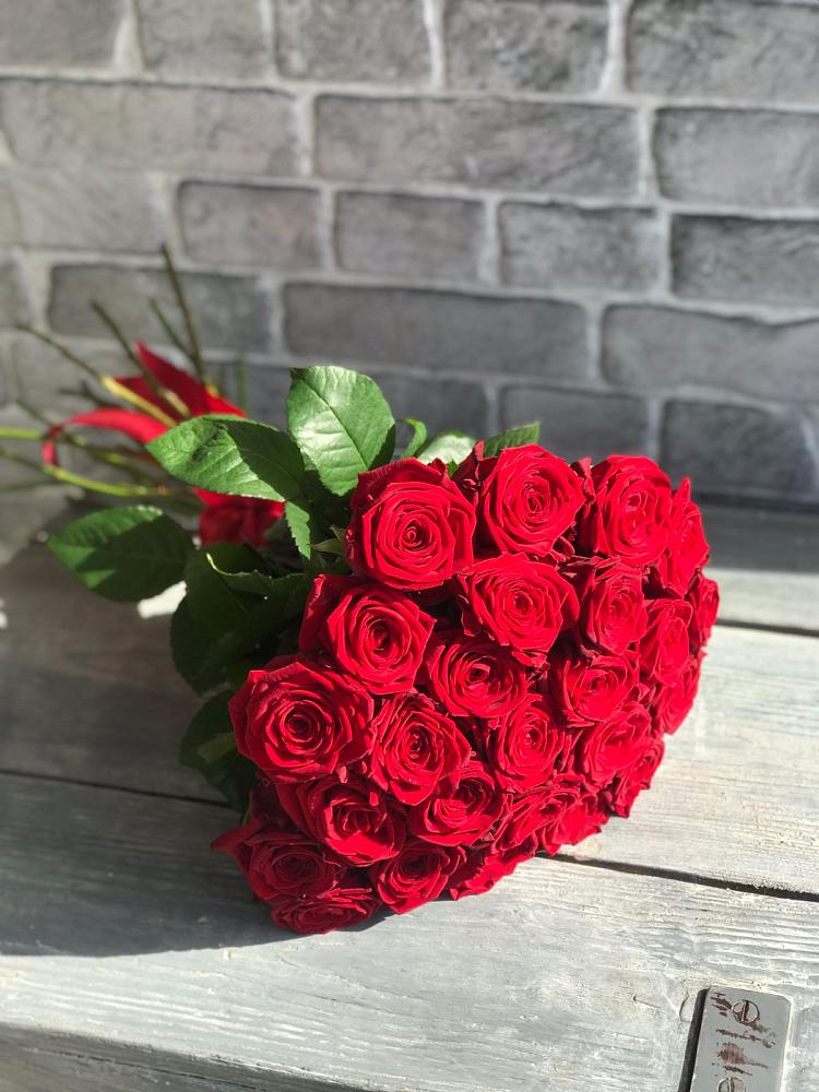 Букет Красные розы Фридом в Сынково