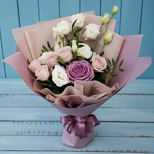 Букет цветов из:  Розы и Лизиантусы в Сынково