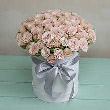 Цветочная композиция из Розы в шляпной коробке в Сынково