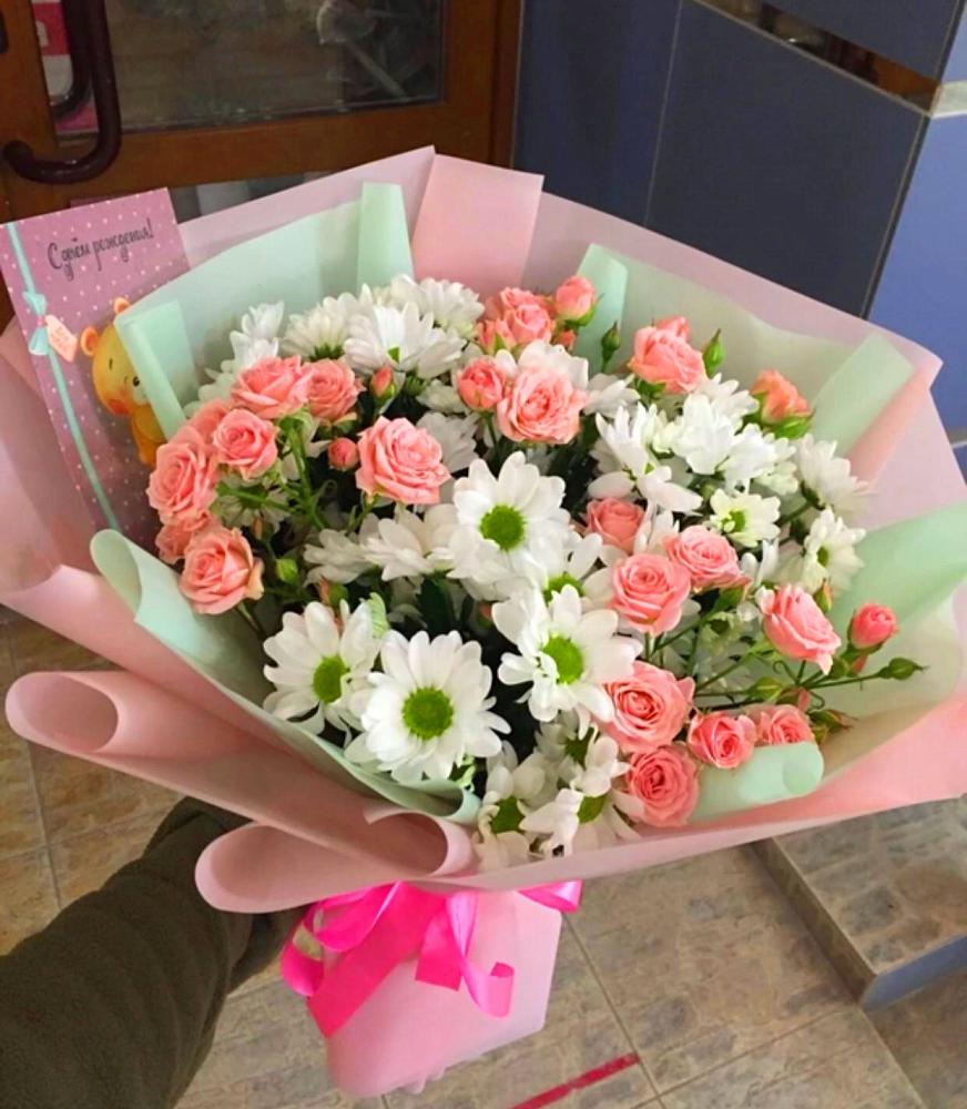 Букет цветов из: Розы и Хризантемы в Сынково