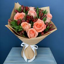 Букет цветов из:  Розы и Альстромерии в Сынково