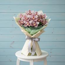 Букет цветов из:  Орхидеи и Розы #REPLACE_PRED# Сынково