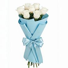 Букет 7 белых роз Проуд в Сынково