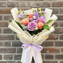 Букет цветов из:  Лизиантусы и Розы #REPLACE_PRED# Сынково