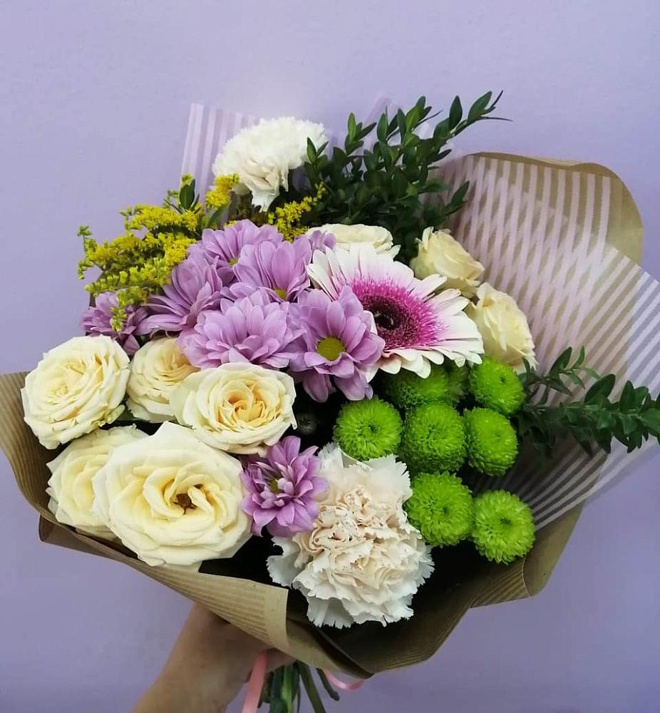 Букет цветов из: Хризантемы, Розы, Гвоздики и Герберы в Сынково