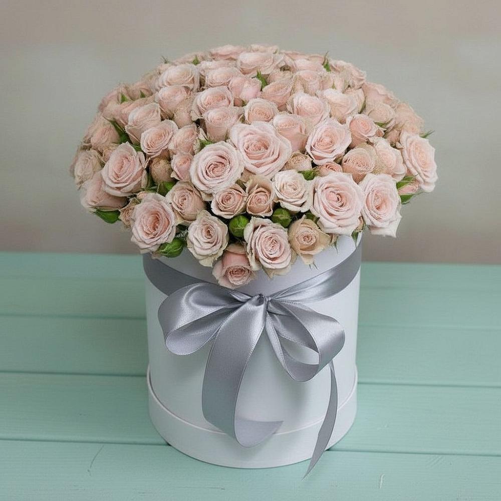 Цветочная композиция из Розы в шляпной коробке в Сынково