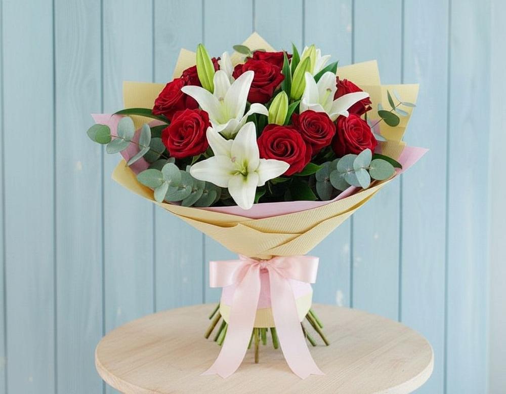 Букет цветов из: Лилии и Розы в Сынково