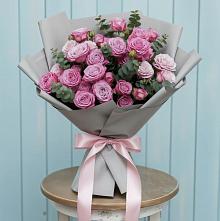 Букет цветов из:  Розы в Сынково